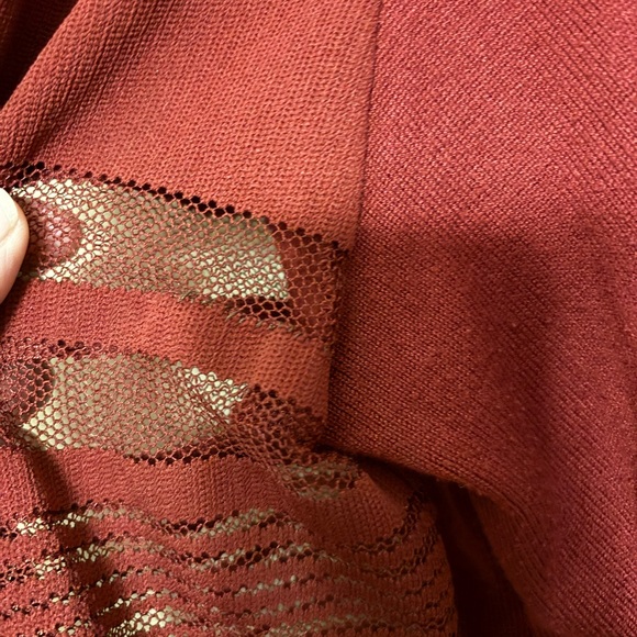 Love Scarlett Burgundy Pullover Sweater 1X - Picture 2 of 6